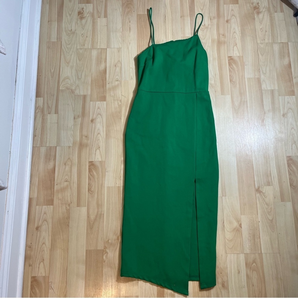 Whyte Valentyne Green slit Bodycon Women’s Midi formal dress Size 6